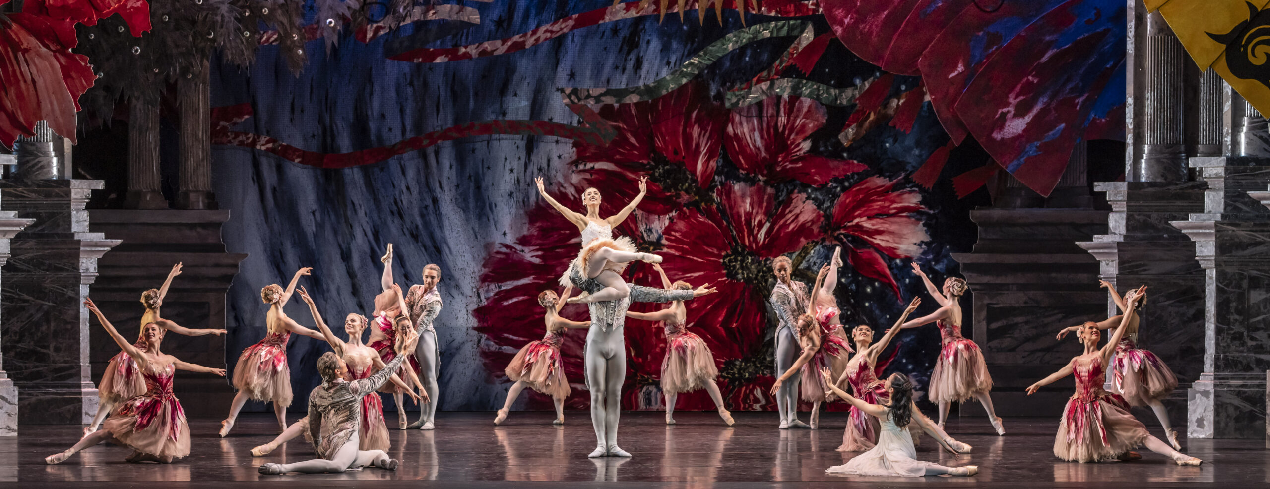 Win! A Fabulous Festive Weekend To Kickstart Your Christmas